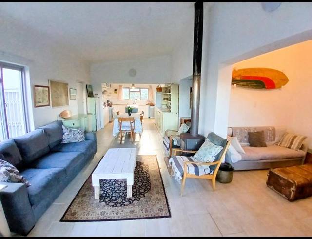 5 BEDROOM HOUSE FOR SALE IN STILBAAI-WES